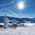 Rainhof Bed and Breakfast 3*