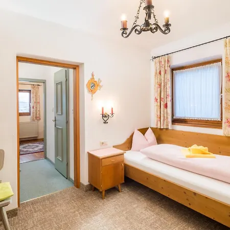 Rainhof B&B 키츠부헬