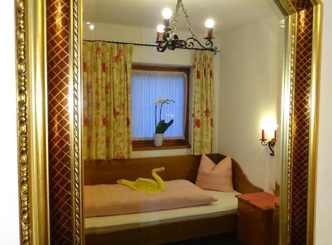 ベッド・アンド・ブレックファスト ペンジオーン ラインホフ