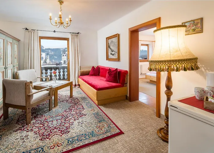 ベッド・アンド・ブレックファスト ペンジオーン ラインホフ キッツビュール